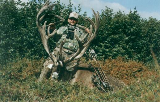 Hunter with bow — Stickflipper Archery